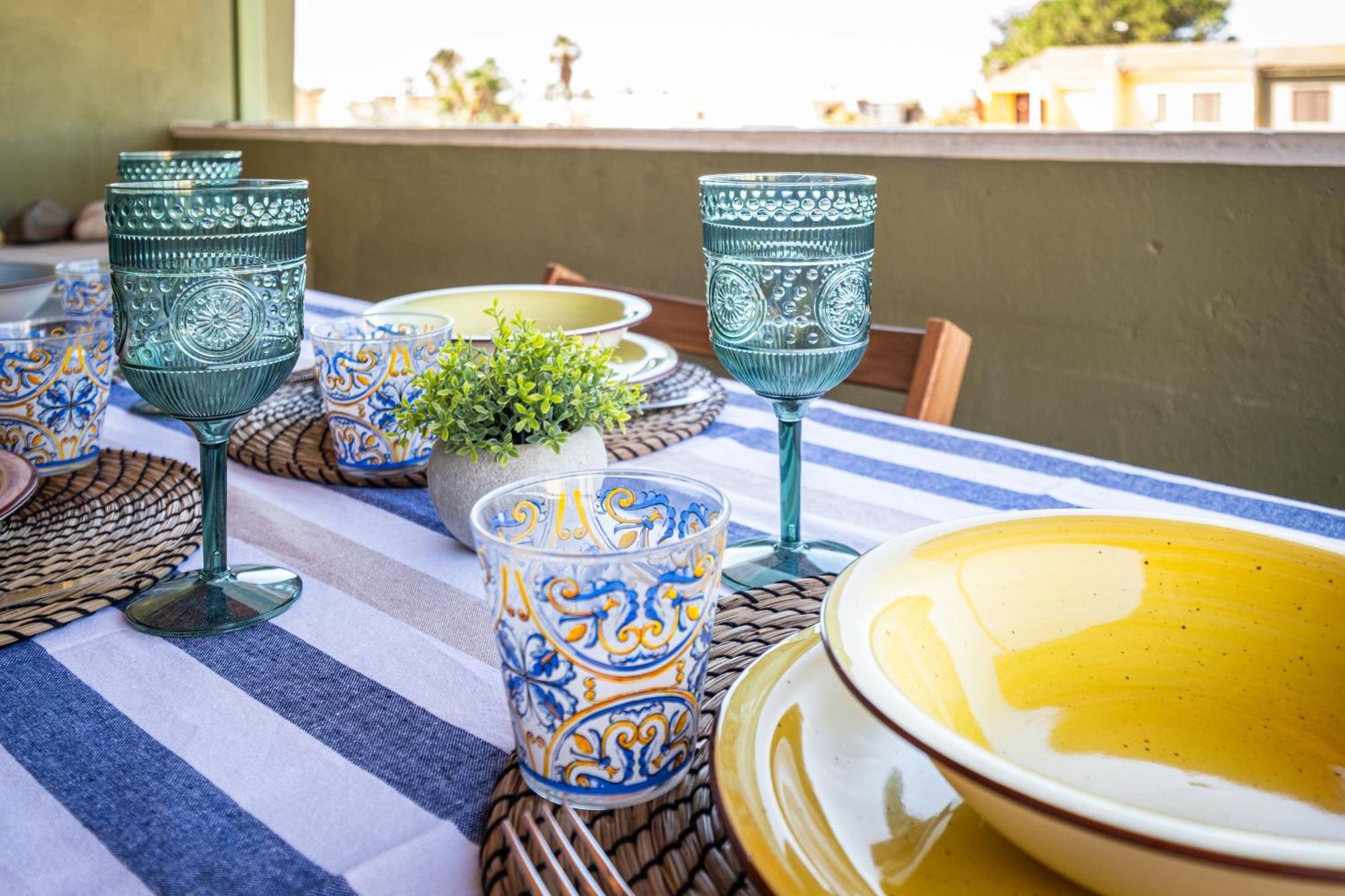 Suite Capitana Harbor-Self Checkin-Terrace-Netflix المظهر الخارجي الصورة